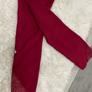 Red Lululemon legging size 6